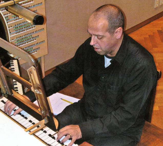 Organist Leon Kuijpers