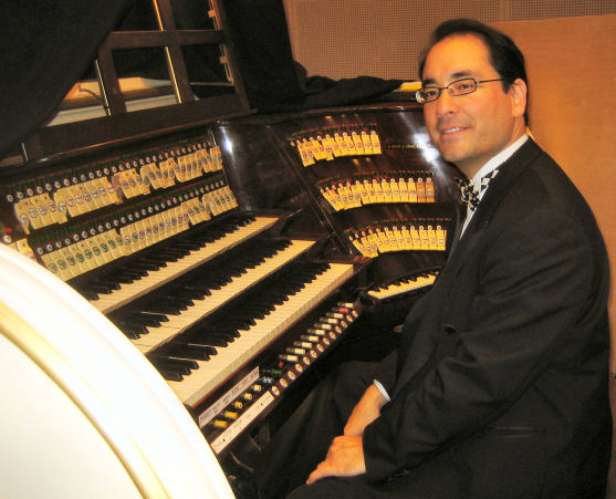 Organist Robert Israel